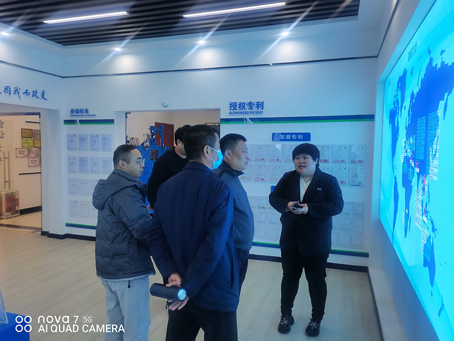 山東海化化工有限公司領(lǐng)導(dǎo)一行蒞臨我司考察