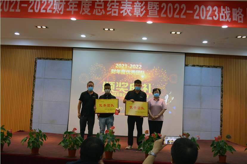 60869B4A-95E6-407a-BBCE-6684A081D991.jpg 60869B4A-95E6-407a-BBCE-6684A081D991.jpg